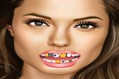 Анжелина Джоли у стоматолога